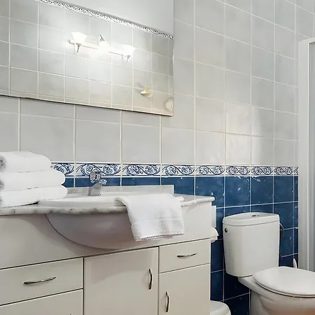 Con Piscina Privada No Aceptamos Grupos De Jovenes Conil De La Frontera